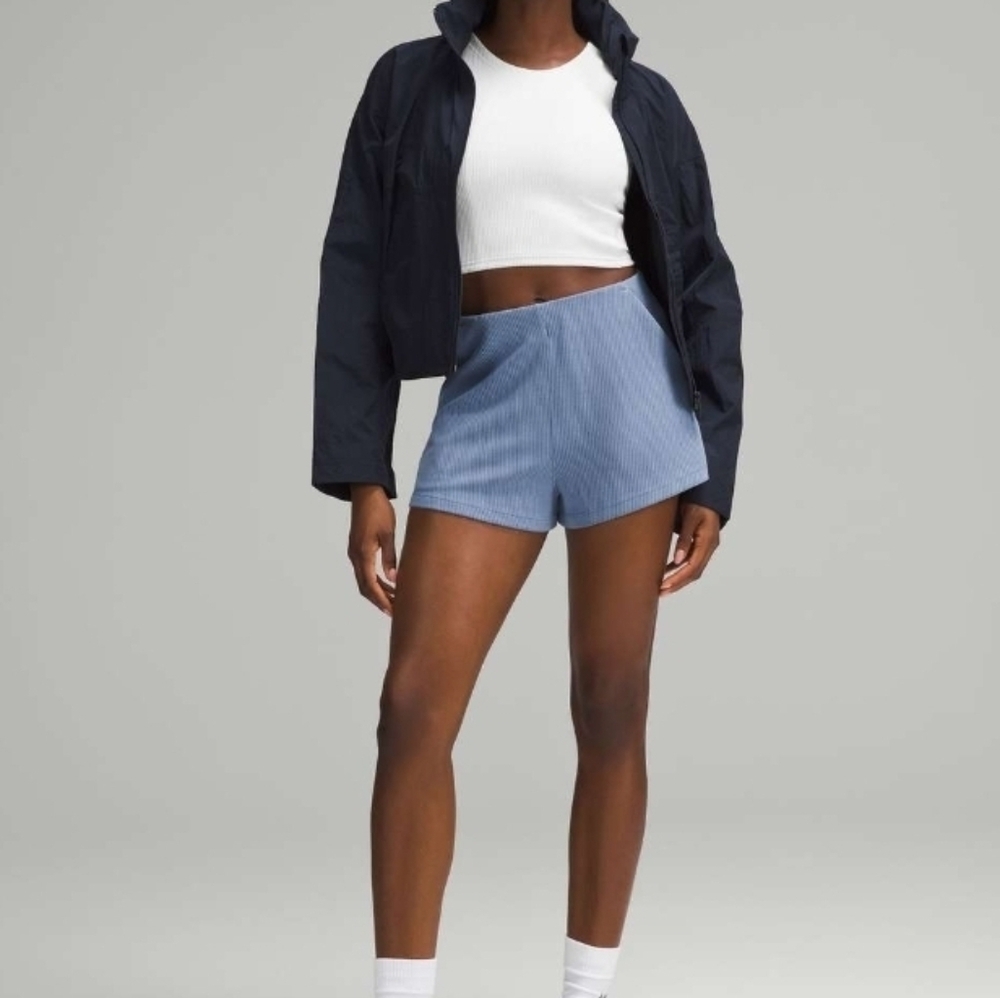 Lululemon Ribbed Softstreme Short - Picture 2 of 11